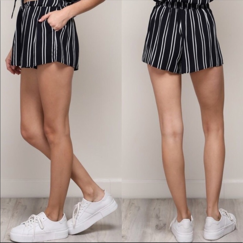 💥CLEARANCE 💥Black & White Striped Poly Shorts